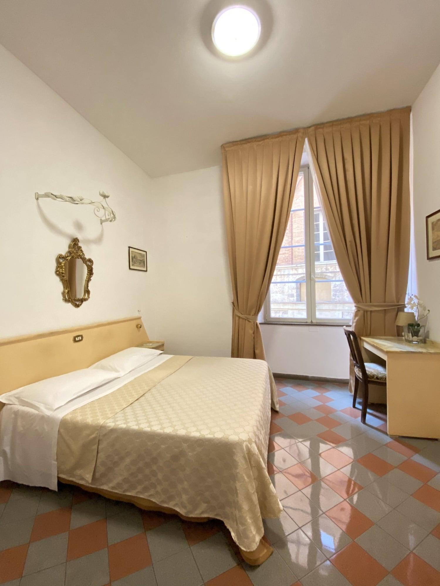 סיינה Piccolo Hotel Etruria מראה חיצוני תמונה